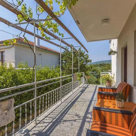 Apartament In 14267