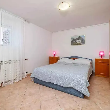 Appartement In 14267 *