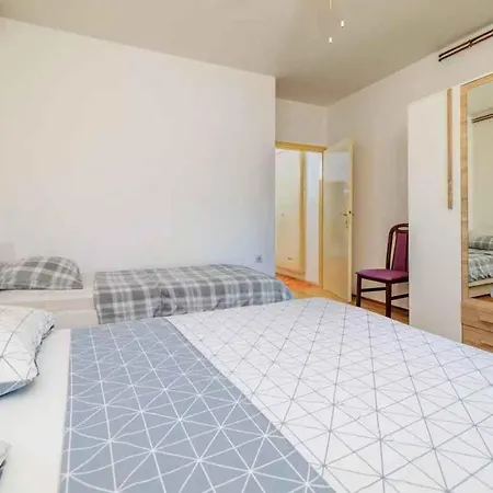 Appartement In 14267 *