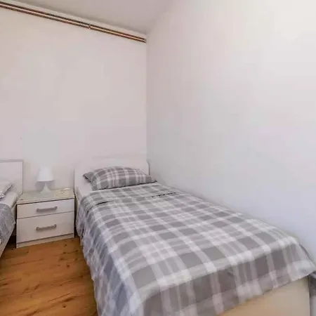 In 14267 Appartement Jadranovo