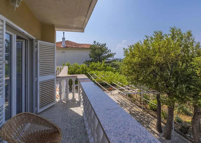 Apartment In 14267 Jadranovo